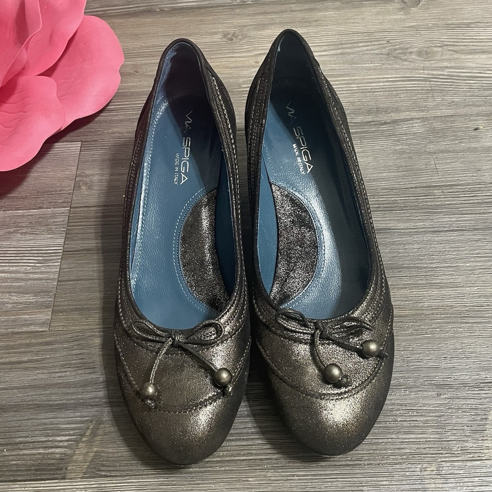 VIA SPIGA Italy Womens Sz 9M Kitten Heel Pumps Gunmetal Distressed Leather Bow